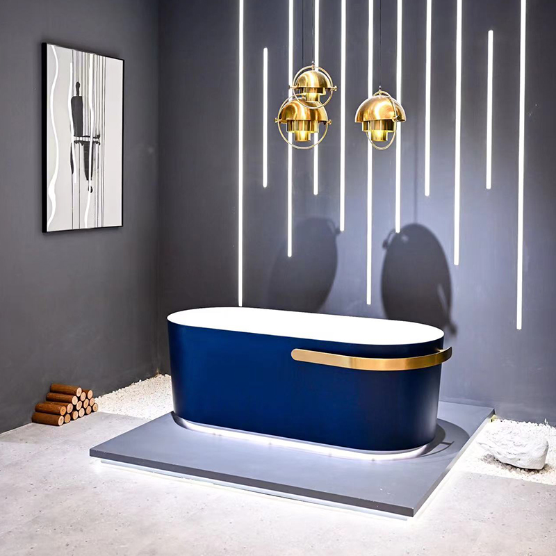 Acrylic free-standing bathtub with stainless steel golden towel rack